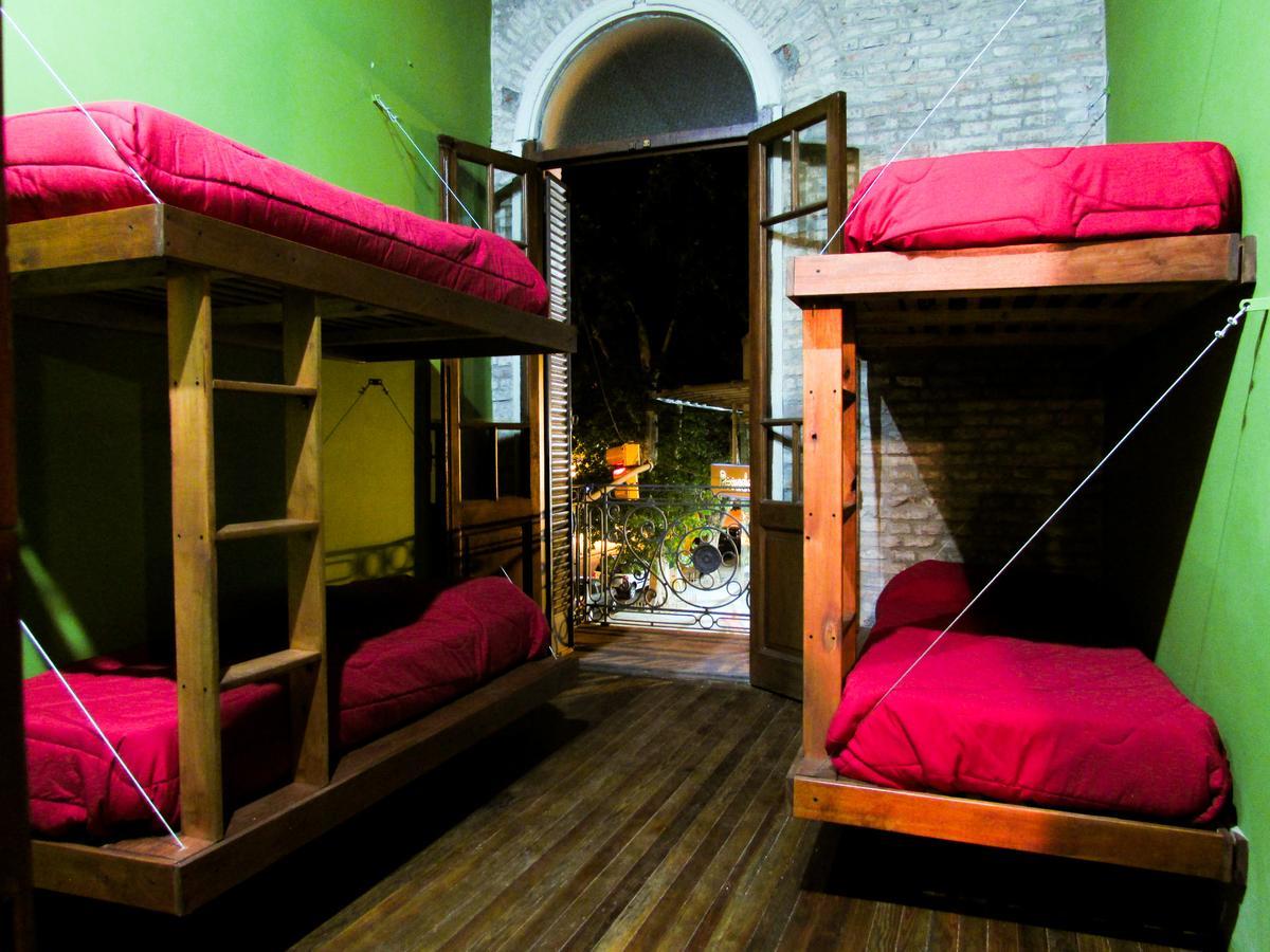 La Casa De Arriba Hostel Росарио Екстериор снимка